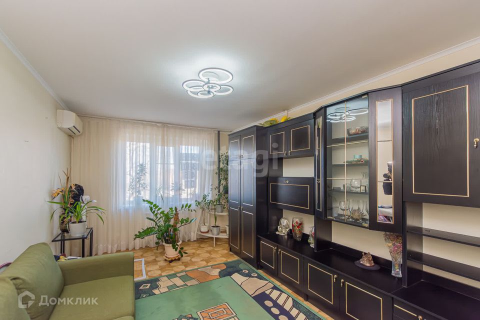Продаётся 3-комнатная квартира, 63.3 м²