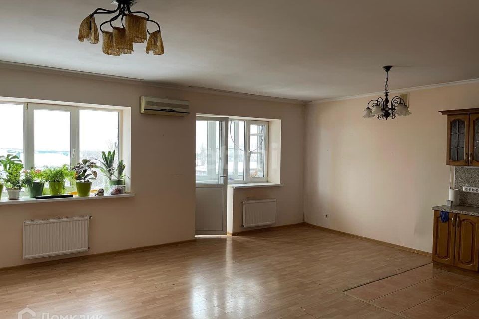 Продаётся 2-комнатная квартира, 96.5 м²