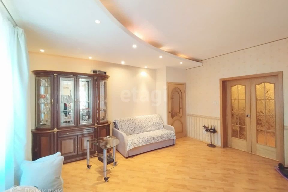 Продаётся 3-комнатная квартира, 92 м²