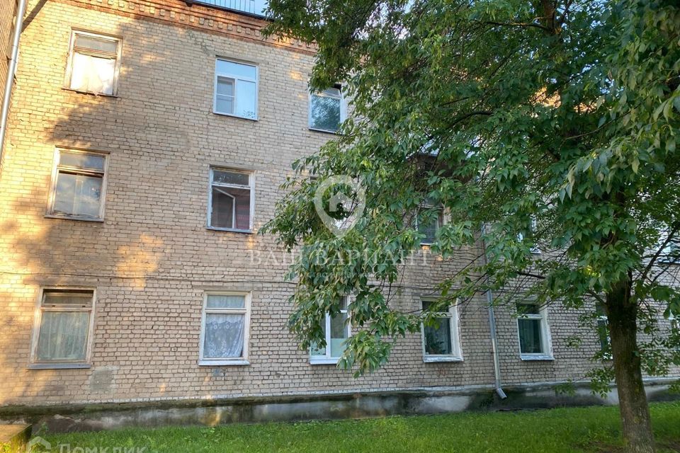Продаётся комната в 2-комн. квартире, 28.4 м²
