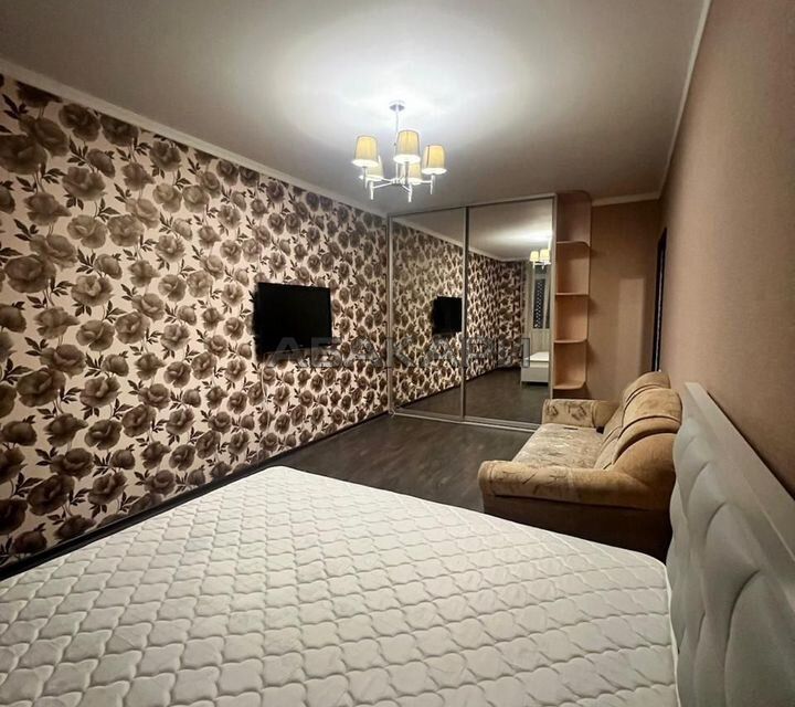 Сдаётся 1-комнатная квартира, 43 м²