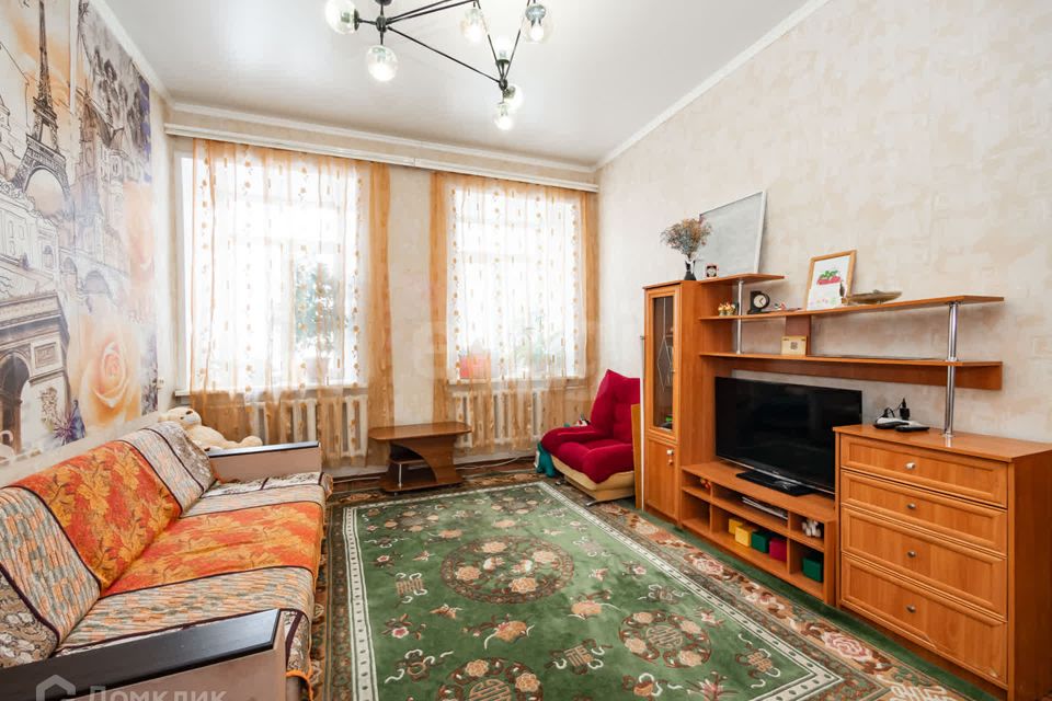 Продаётся 4-комнатная квартира, 87 м²
