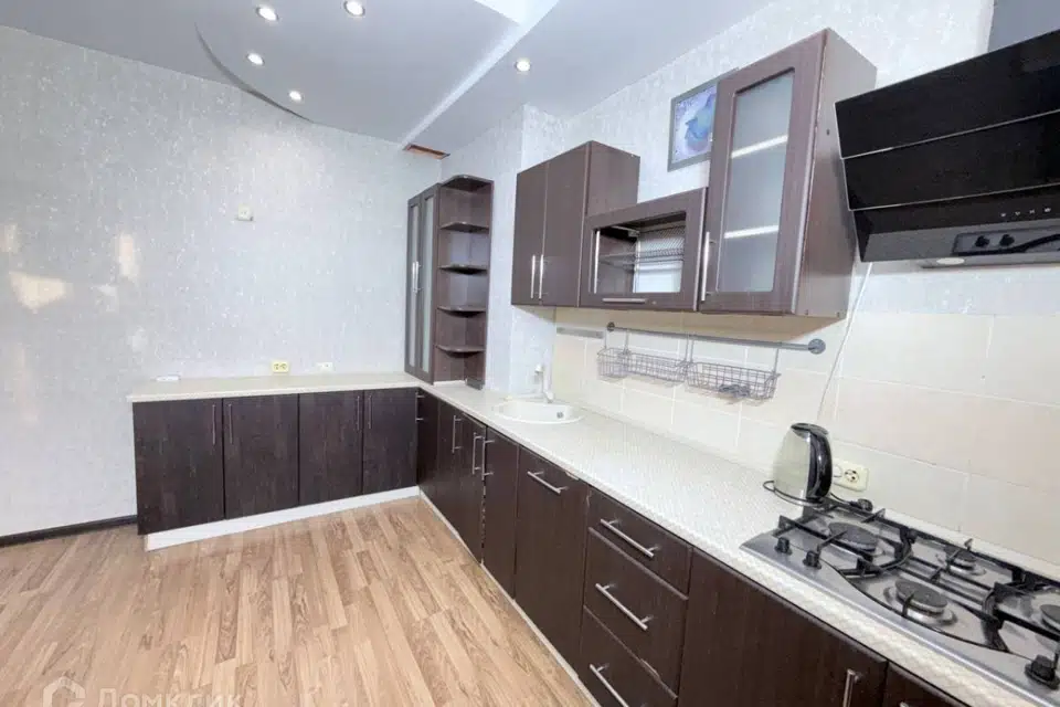 Продаётся 3-комнатная квартира, 75.9 м²