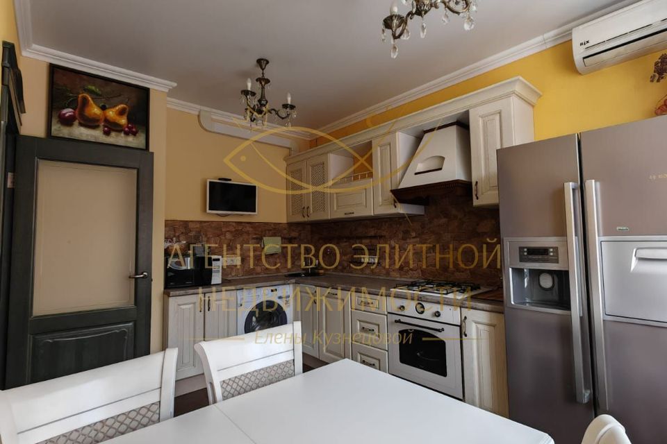 Продаётся 3-комнатная квартира, 72 м²
