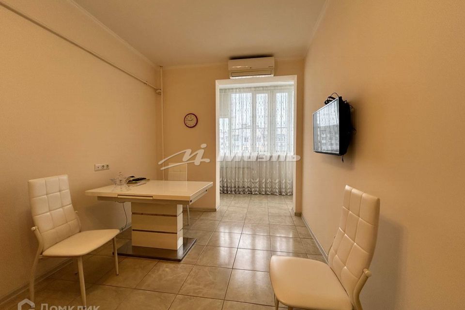 Продаётся 1-комнатная квартира, 49.5 м²