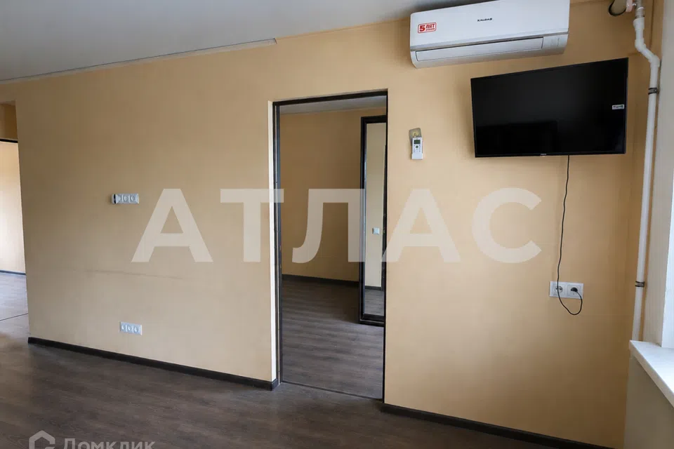Продаётся 3-комнатная квартира, 57 м²