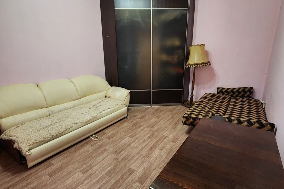 Продаётся 1-комнатная квартира, 43 м²