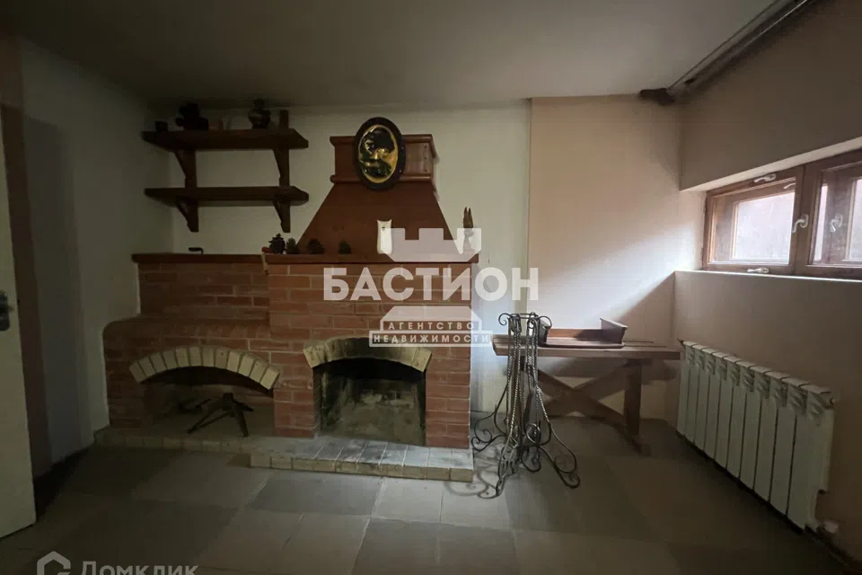 Продаётся 2-этажный дом, 250 м²