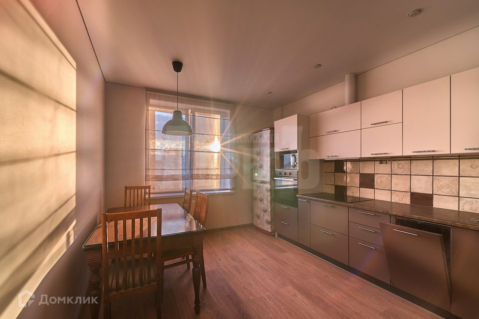 Продаётся 2-комнатная квартира, 64.1 м²