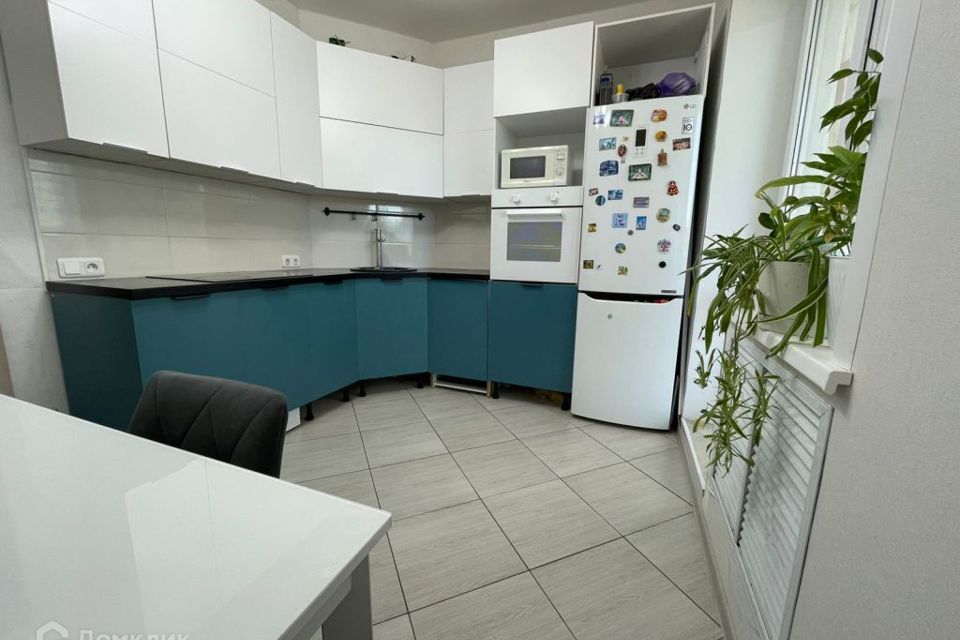 Продаётся 1-комнатная квартира, 41.5 м²