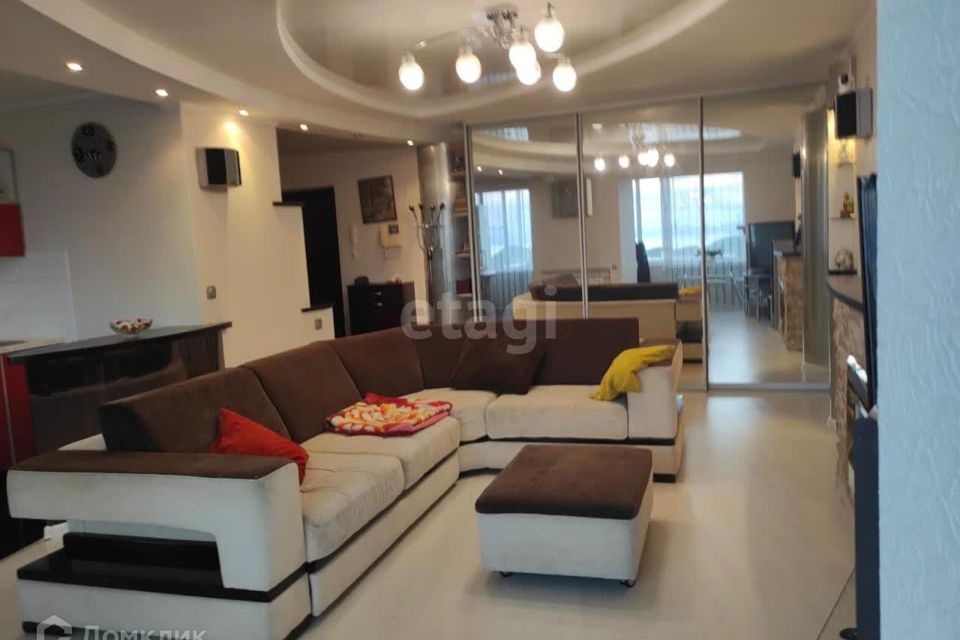 Продаётся 3-комнатная квартира, 82.5 м²