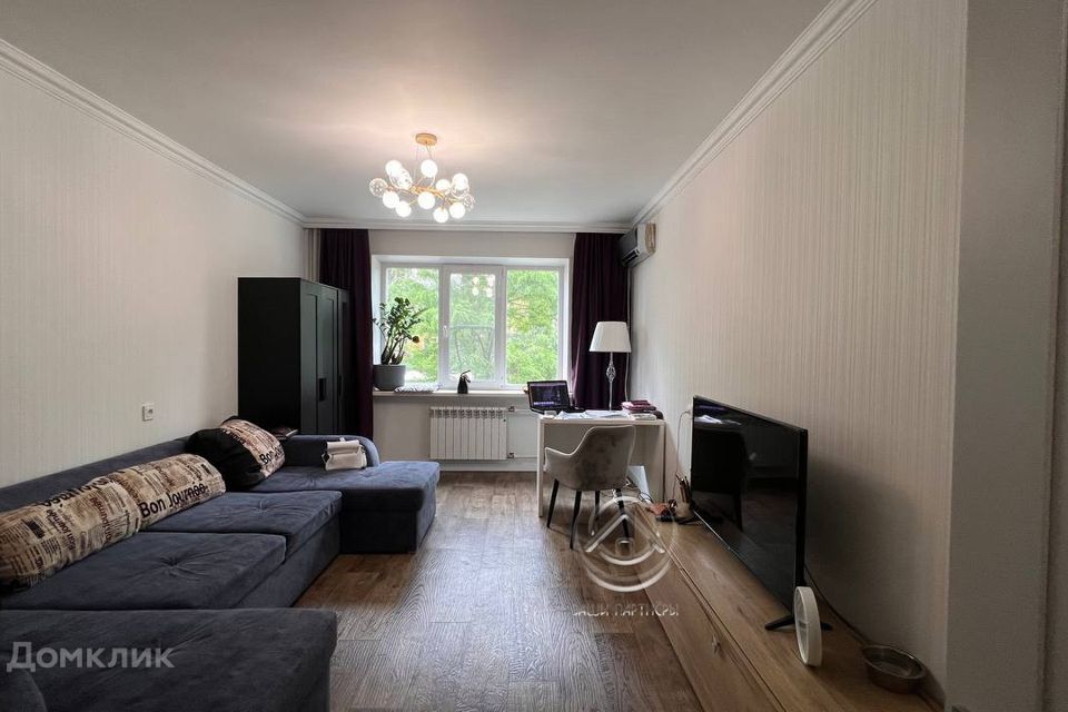 Продаётся 2-комнатная квартира, 49.8 м²