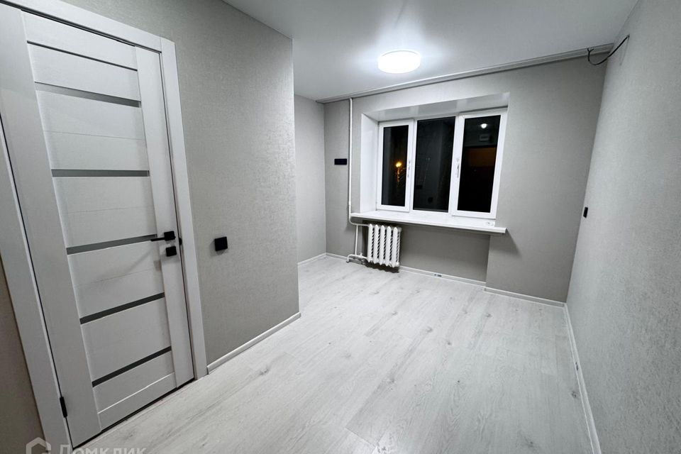 Продаётся 2 комнаты в 2-комн. квартире, 12.7 м²