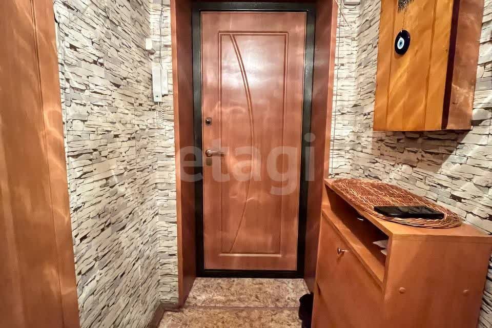 Продаётся 3-комнатная квартира, 53.8 м²