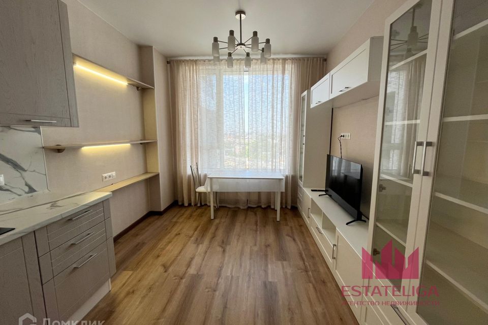 Сдаётся 1-комнатная квартира, 40 м²