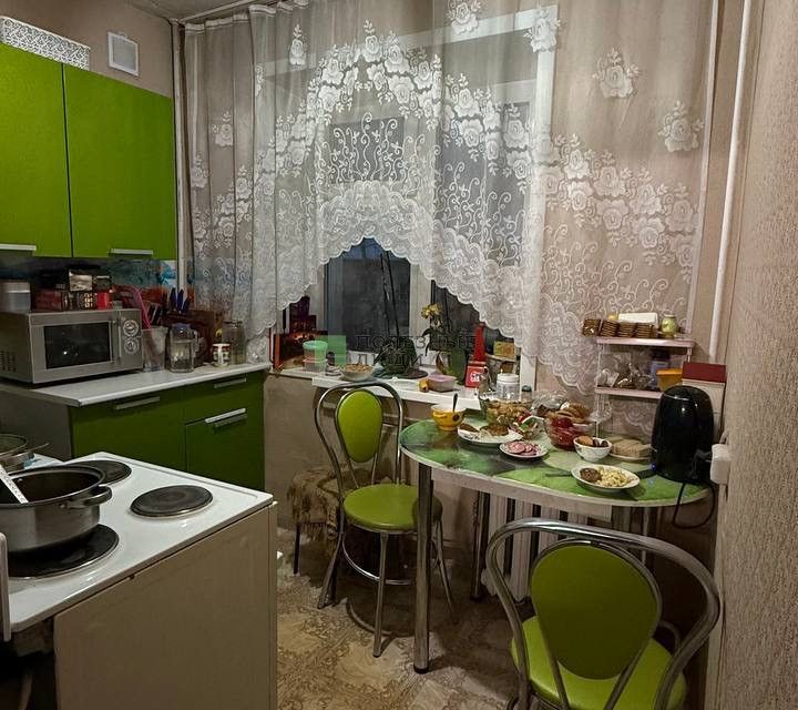 Продаётся 3-комнатная квартира, 57.5 м²