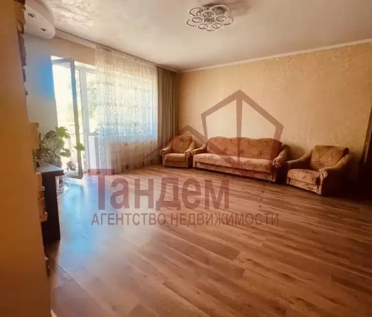 Продаётся 2-этажный дом, 290 м²