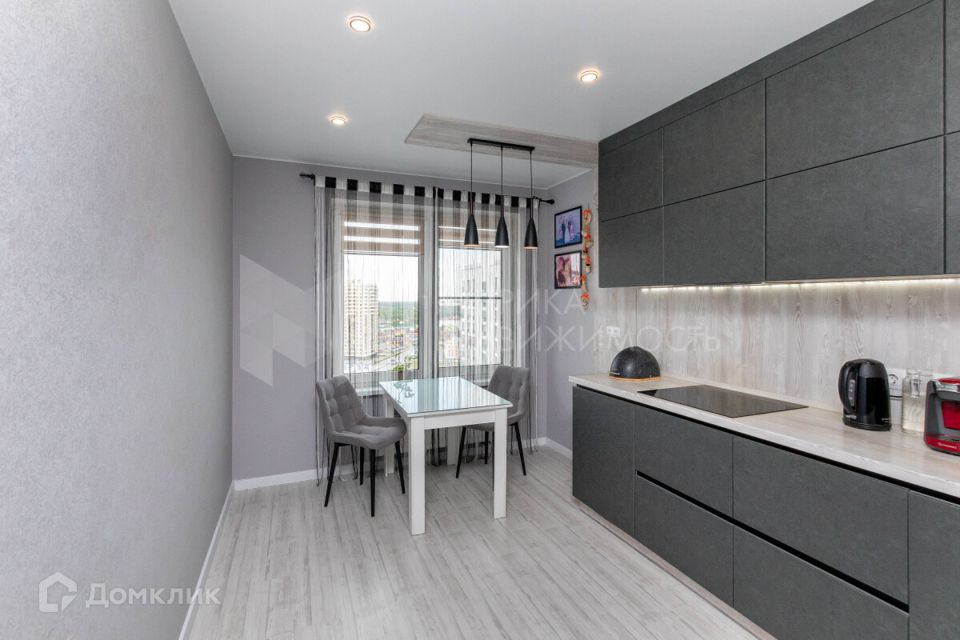 Продаётся 3-комнатная квартира, 77.7 м²