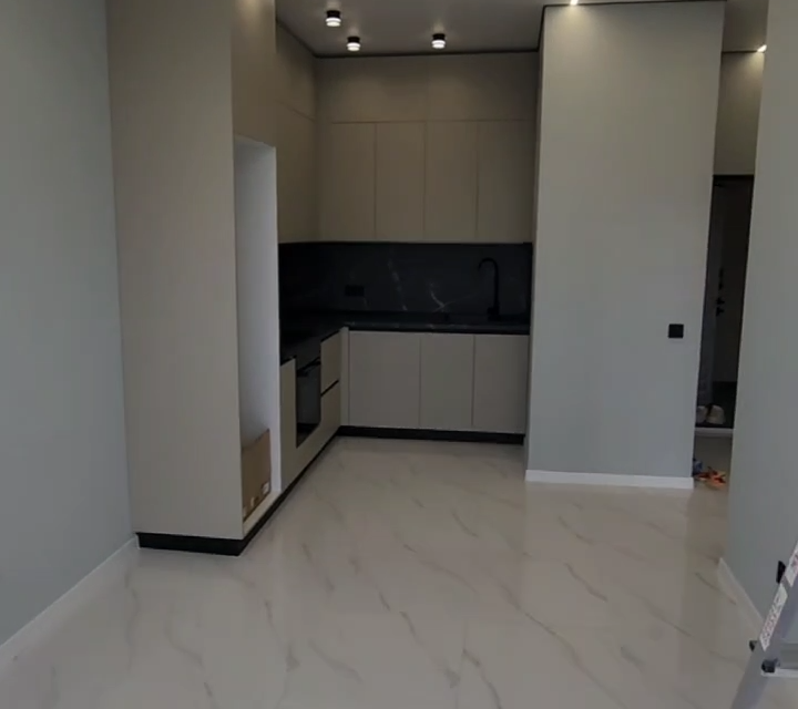 Продаётся 1-комнатная квартира, 42 м²