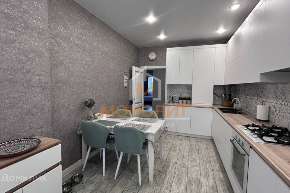 Продаётся 2-комнатная квартира, 79.3 м²
