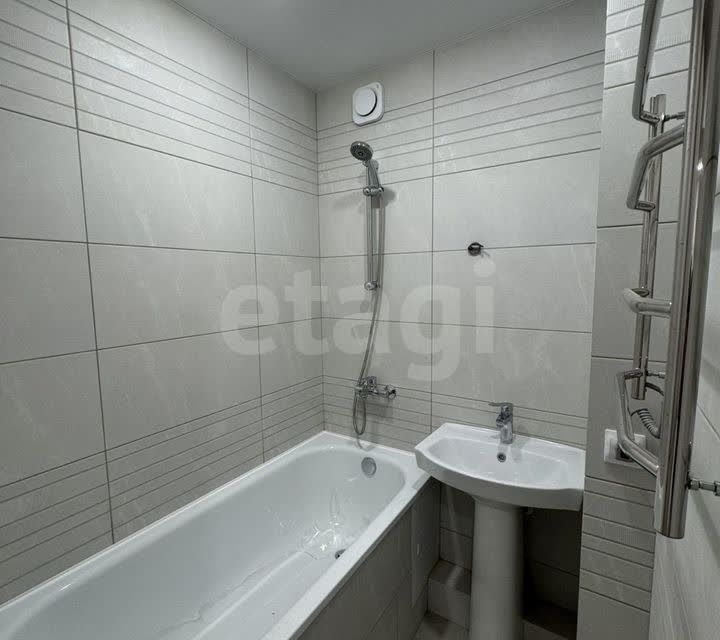 Продаётся 2-комнатная квартира, 57.1 м²