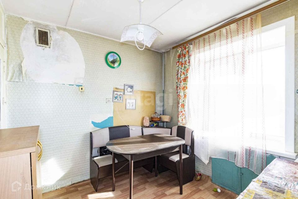 Продаётся 1-комнатная квартира, 38 м²