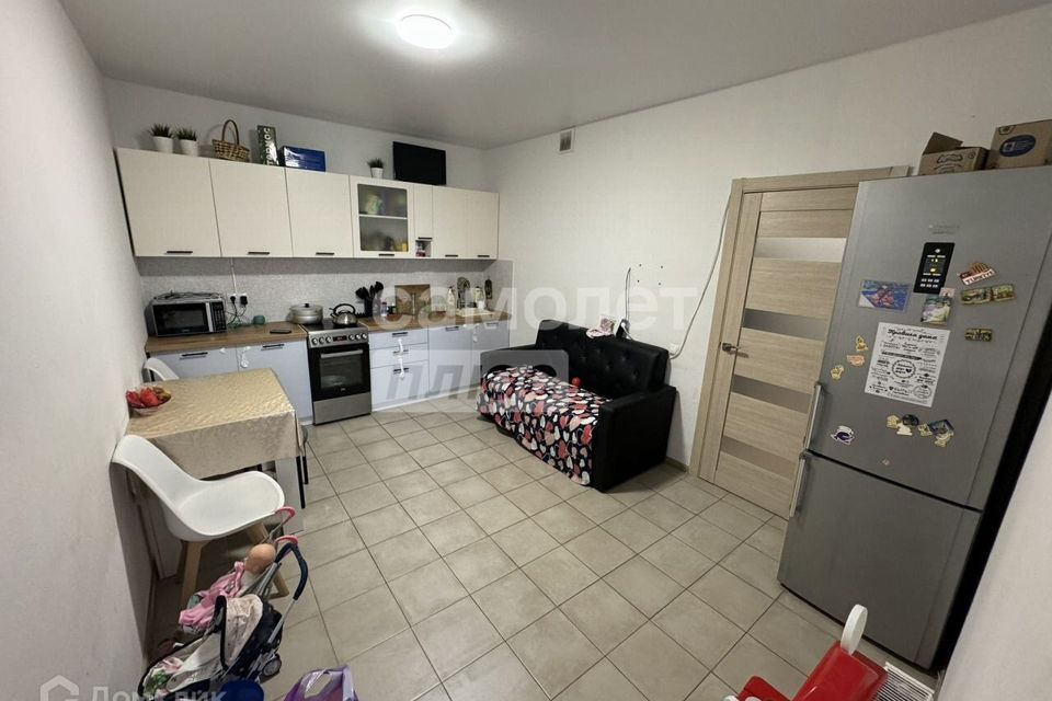 Продаётся 1-комнатная квартира, 38.1 м²
