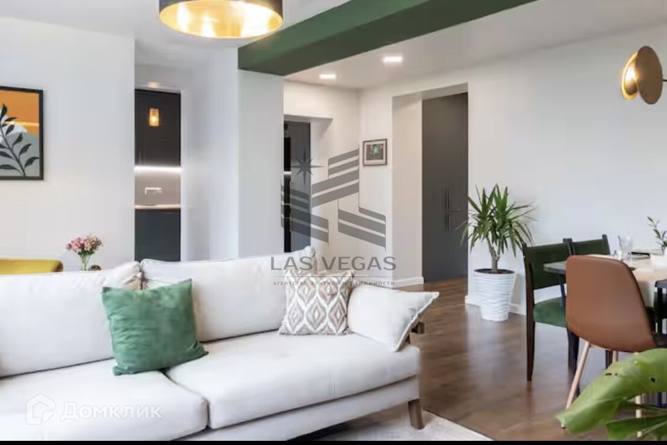 Сдаётся 3-комнатная квартира, 115 м²