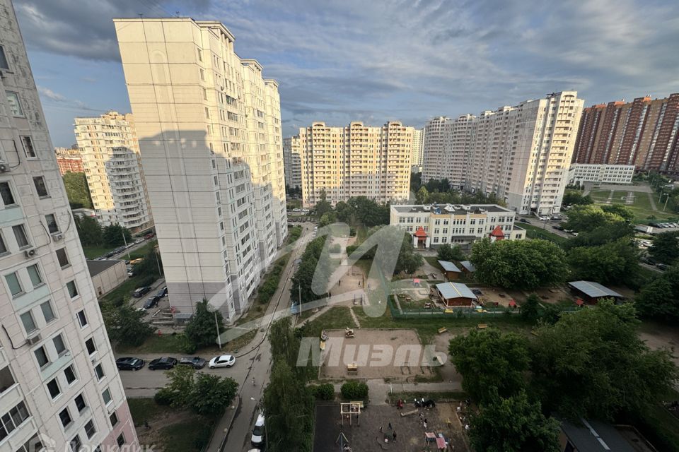 Сдаётся 1-комнатная квартира, 38 м²