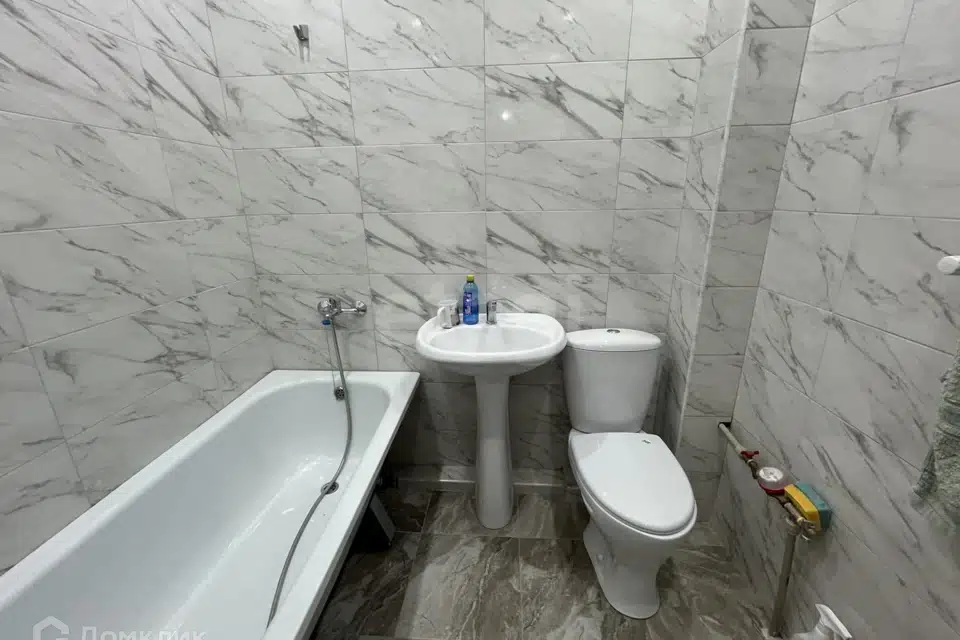 Продаётся 3-комнатная квартира, 90 м²