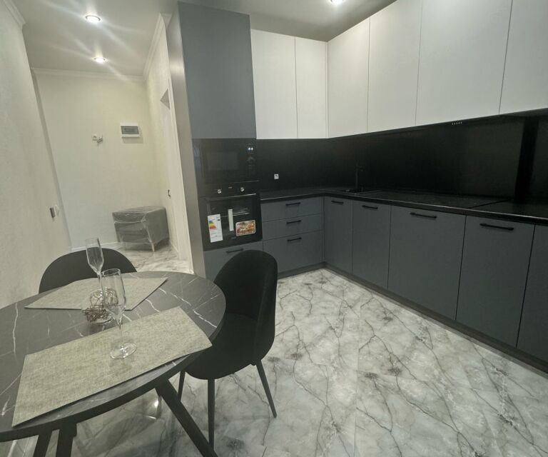Продаётся 1-комнатная квартира, 43 м²