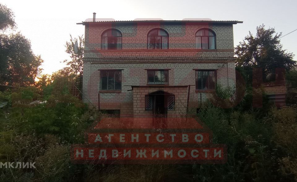 Продаётся 3-этажный дом, 98 м²