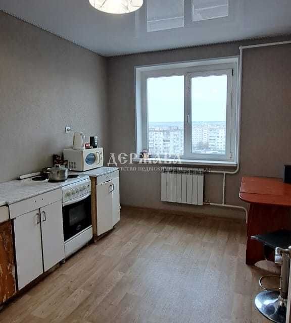 Продаётся 4-комнатная квартира, 81.2 м²