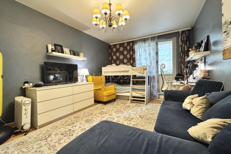 Продаётся 2-комнатная квартира, 60.2 м²