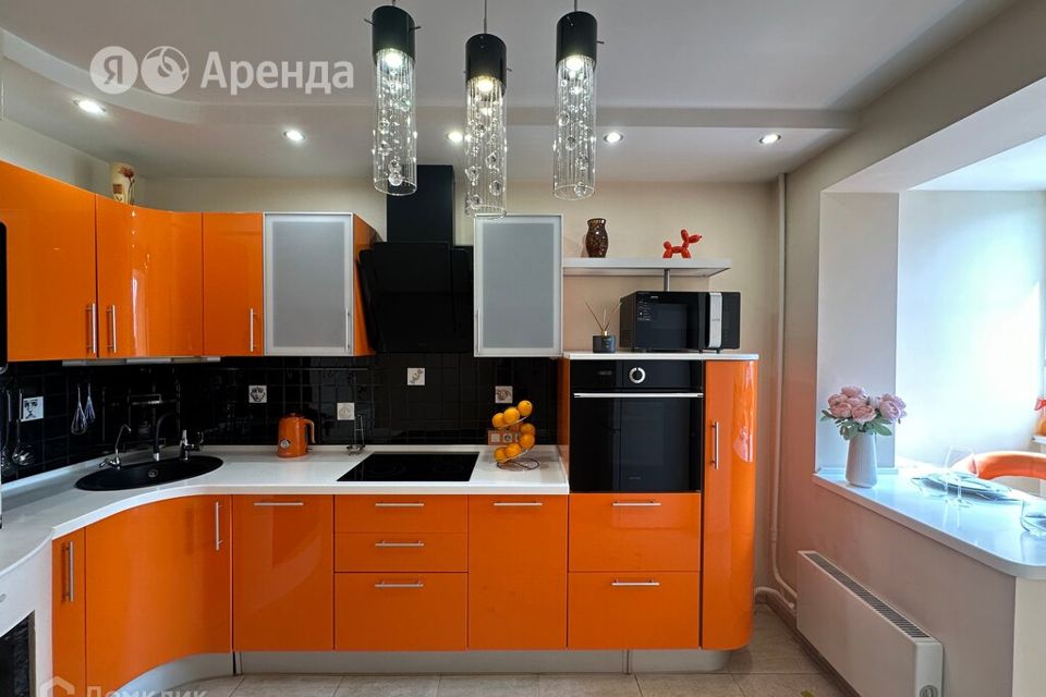Сдаётся 1-комнатная квартира, 49 м²
