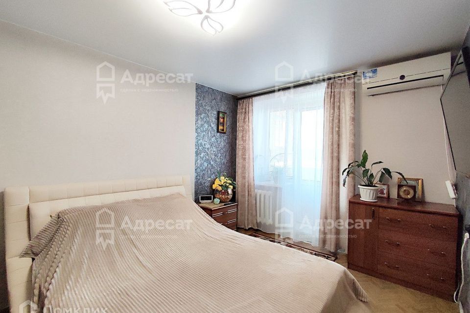 Продаётся 4-комнатная квартира, 133.2 м²