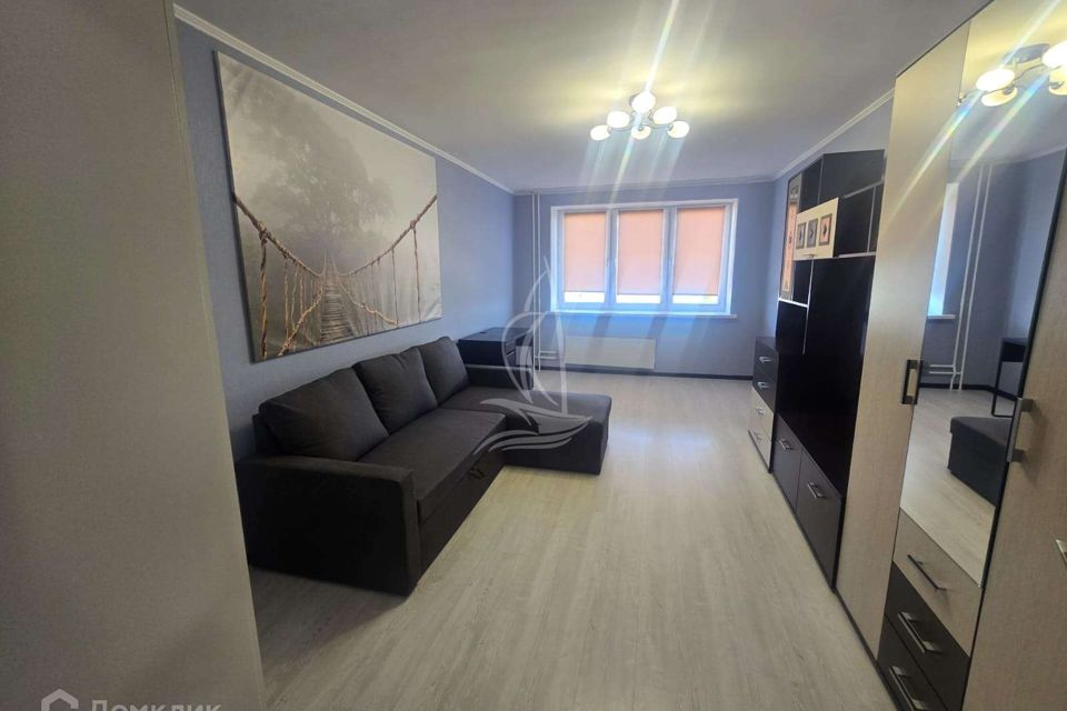 Сдаётся 2-комнатная квартира, 65 м²