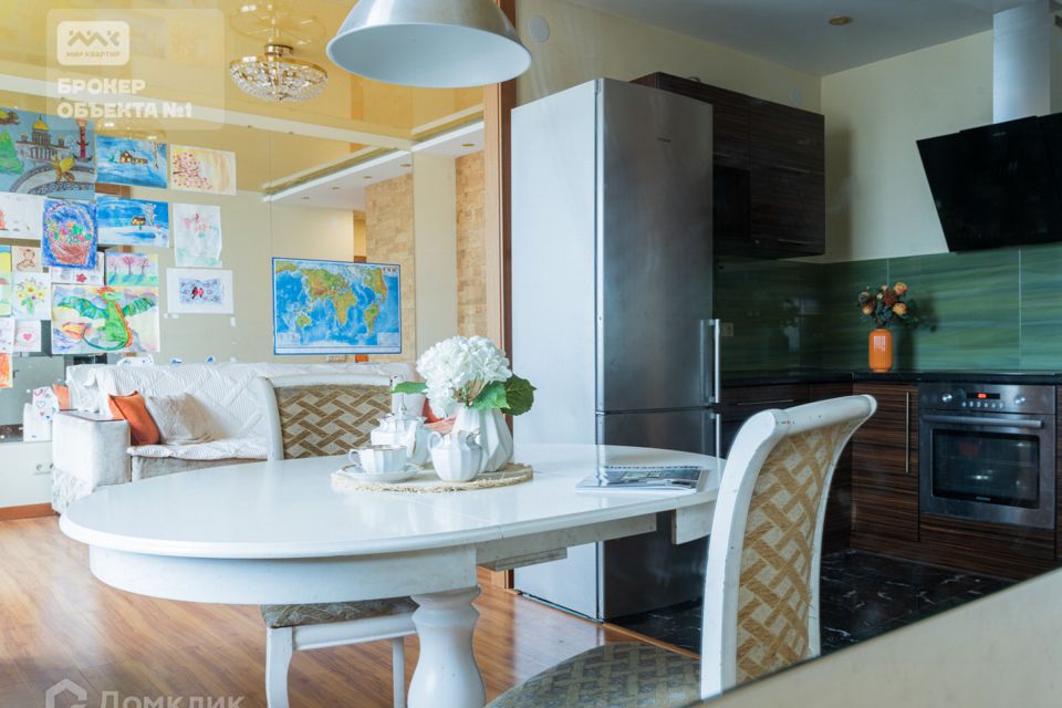 Продаётся 3-комнатная квартира, 85.1 м²