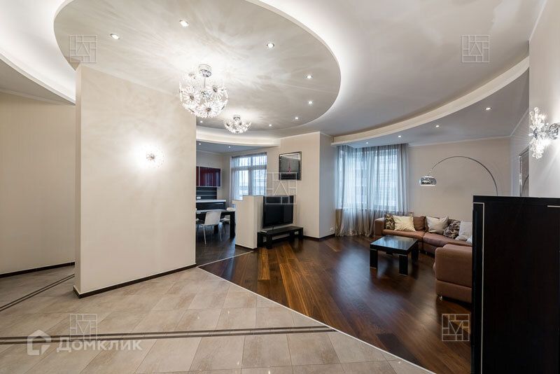 Сдаётся 3-комнатная квартира, 142 м²