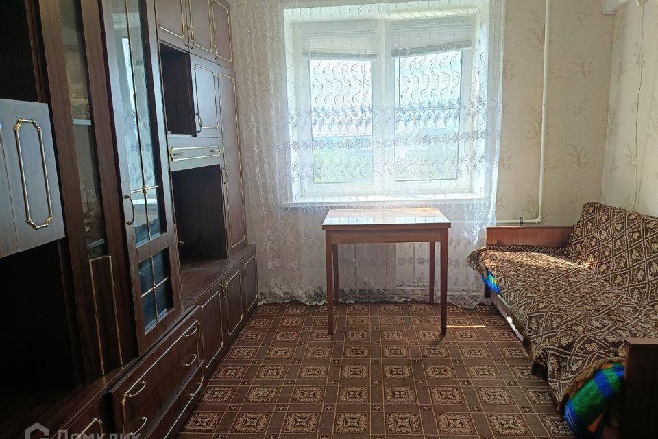 Продаётся комната в 8-комн. квартире, 12.3 м²