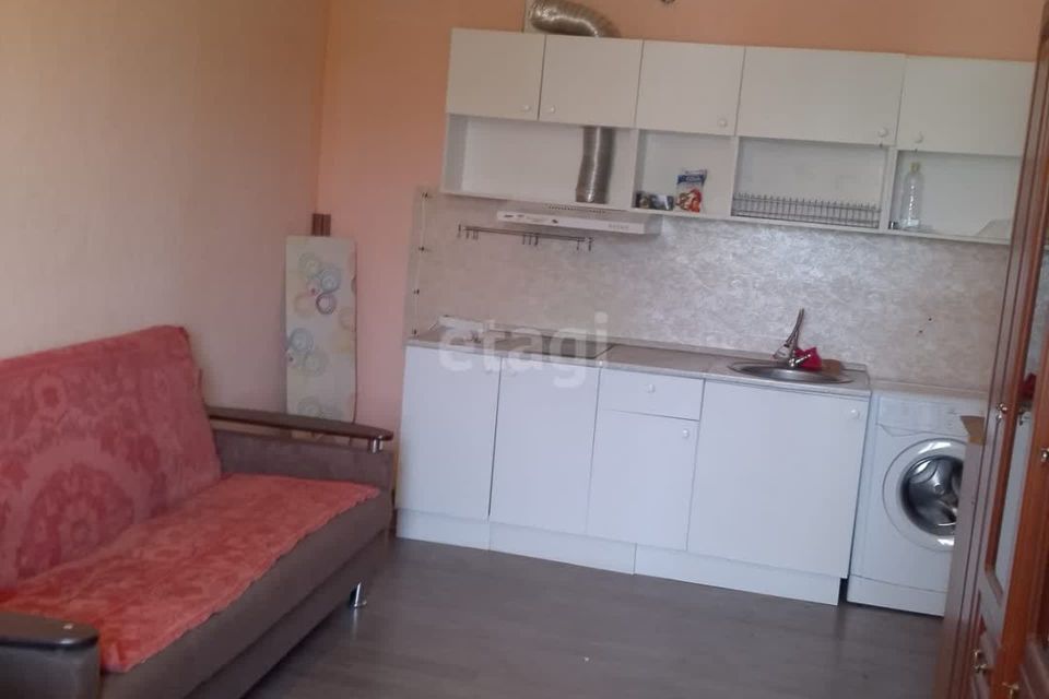 Продаётся комната в 4-комн. квартире, 17.8 м²