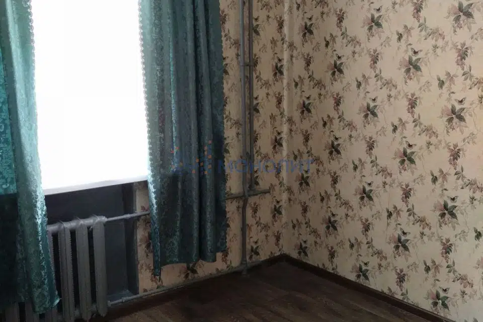 Продаётся 3-комнатная квартира, 41.8 м²