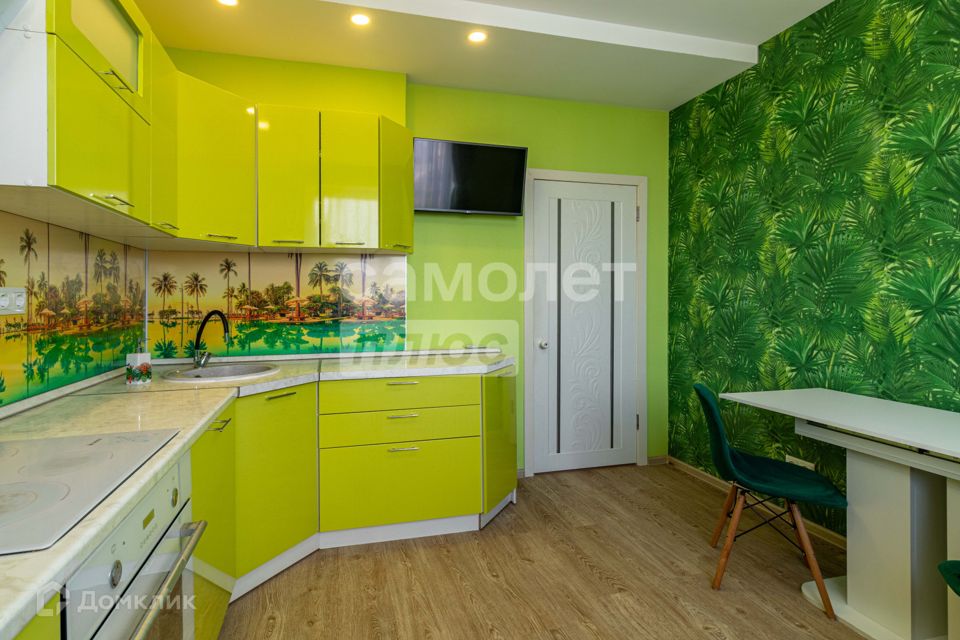 Продаётся 3-комнатная квартира, 64 м²