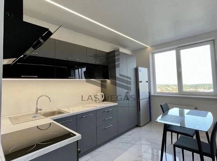 Сдаётся 2-комнатная квартира, 40 м²