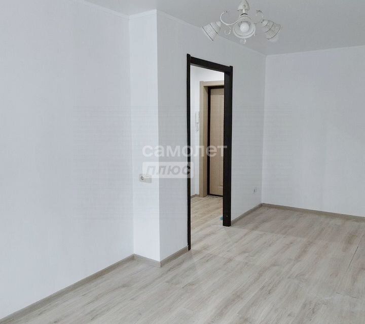 Продаётся 1-комнатная квартира, 37.7 м²