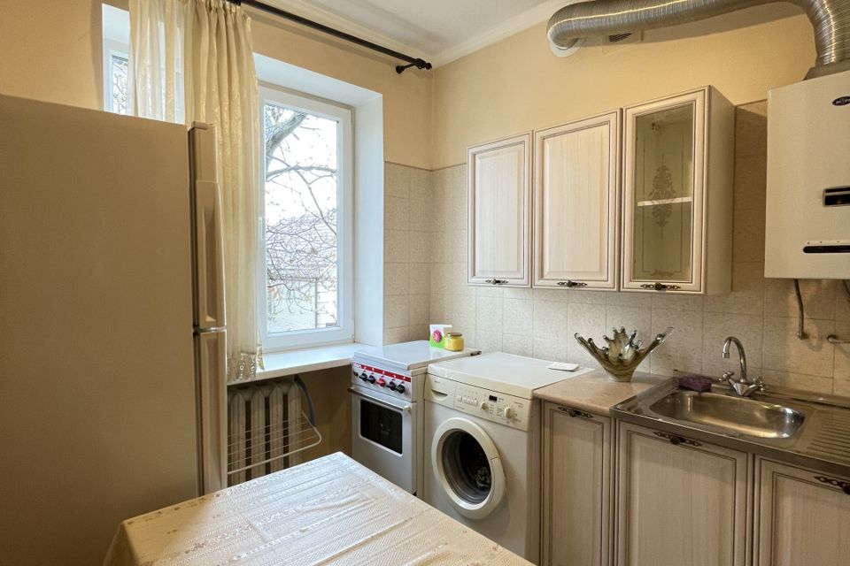 Продаётся 2-комнатная квартира, 42.8 м²