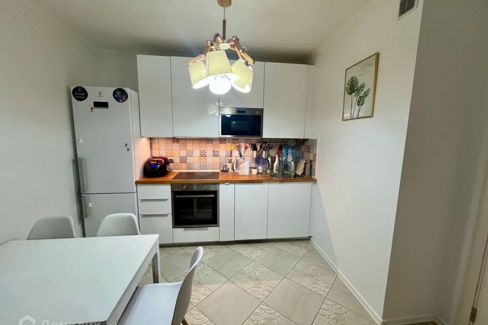 Продаётся 1-комнатная квартира, 46.2 м²