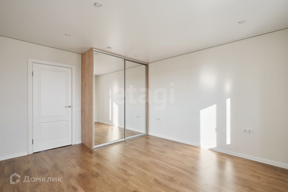 Продаётся 2-комнатная квартира, 60.9 м²
