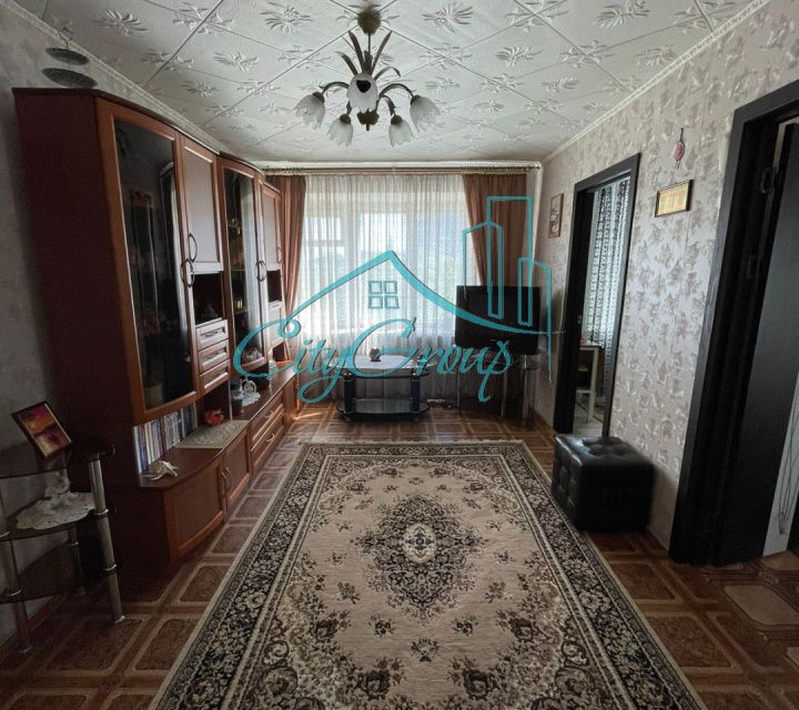 Продаётся 4-комнатная квартира, 61.2 м²