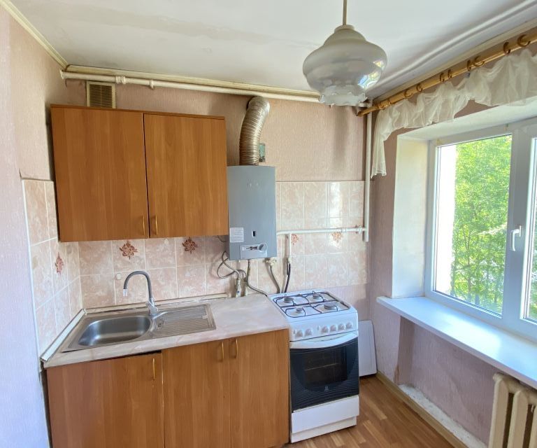 Продаётся 2-комнатная квартира, 40.7 м²